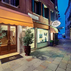 Nuovo Teson 3*, Veneza Itália