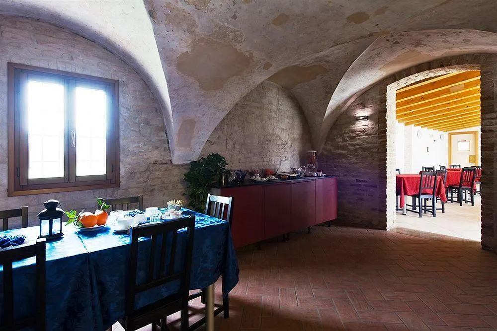 **  Hotel Casa A Colori Venezia Dolo Italy
